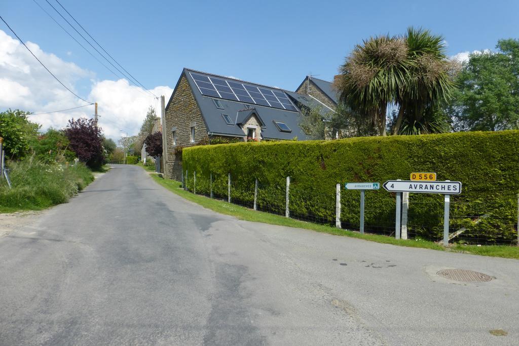 Ferienwohnung Au Coeur De La Baie Le Val-Saint-Père Exterior foto